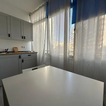 Cg131 - 1-bedroom With Ac And Lift - 1 Min From The Pedestrian Centre Lägenhet Torremolinos