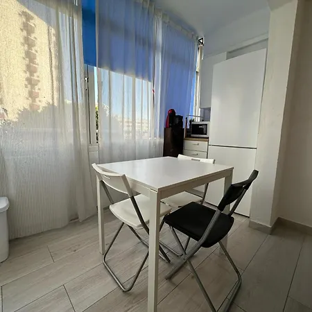 Daire Cg131 - 1-bedroom With Ac And Lift - 1 Min From The Pedestrian Centre Torremolinos
