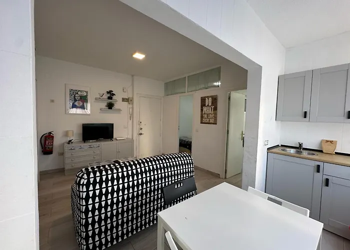 Cg131 - Centro 50 Metros, Playa 650 Metros, Wifi, Fire Stick Amazon Apartamento *