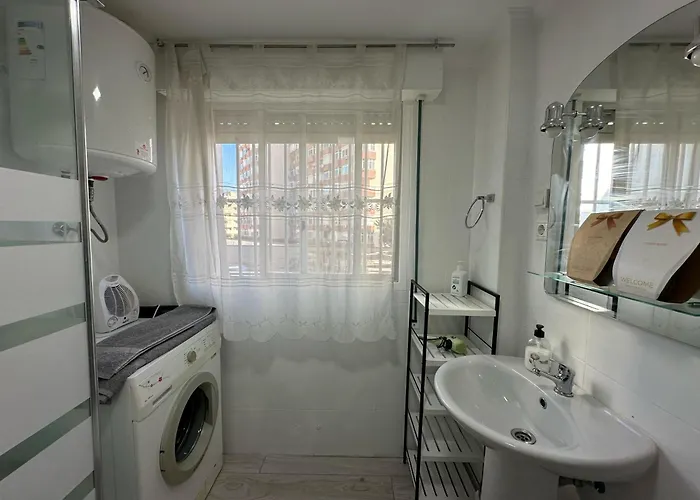 Cg131 - Centro 50 Metros, Playa 650 Metros, Wifi, Fire Stick Amazon Torremolinos